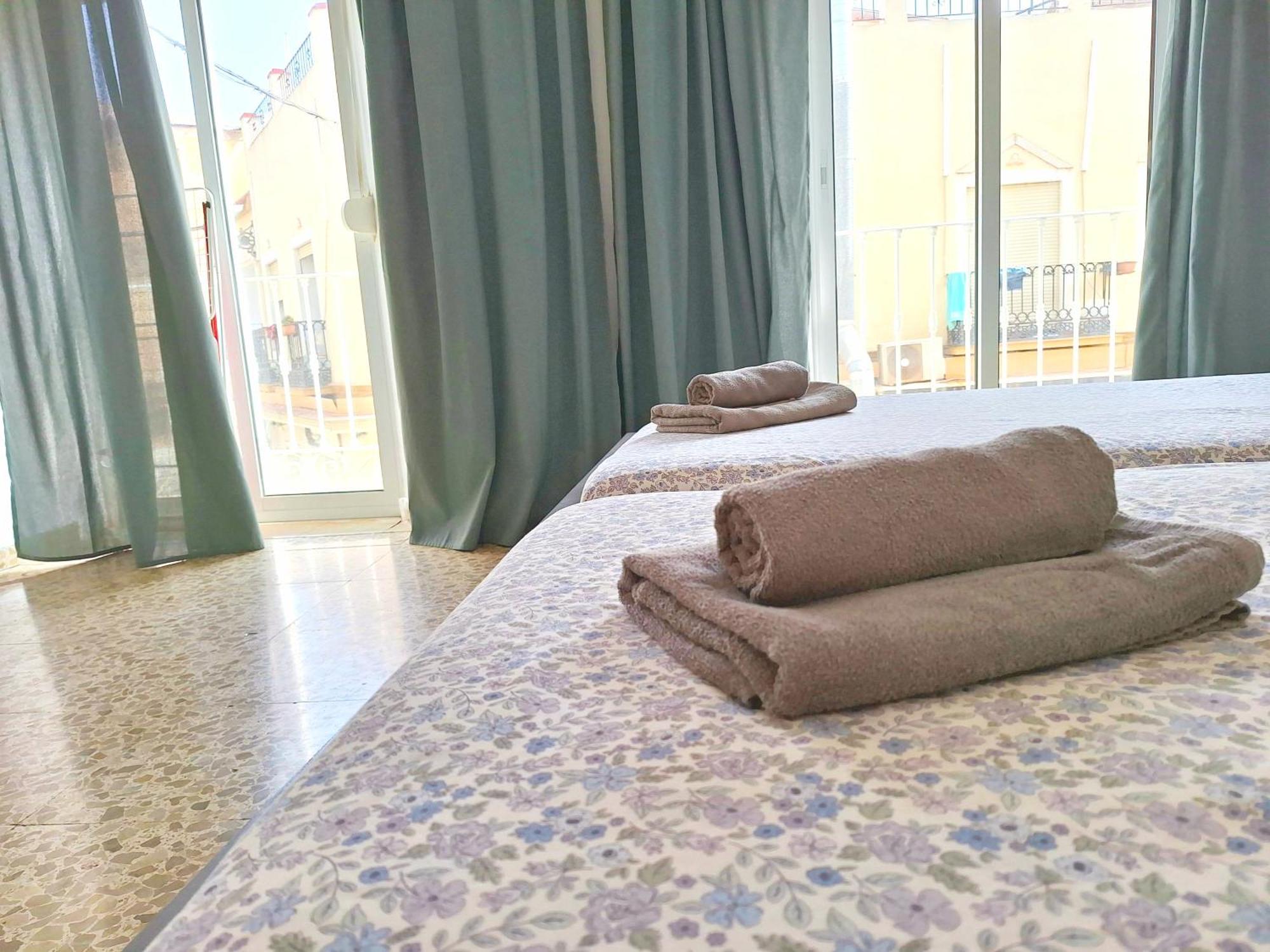 Sunny Malaga Centre Flats, 2 Options, With Balcony Or Terrace Διαμέρισμα Εξωτερικό φωτογραφία